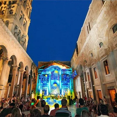 Peristil Loft ספליט