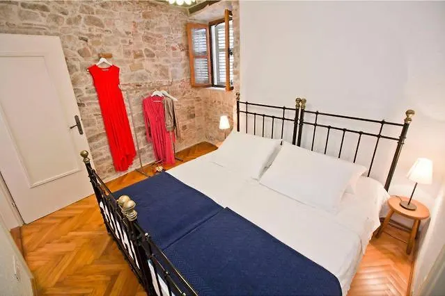 Peristil Loft Apartment *