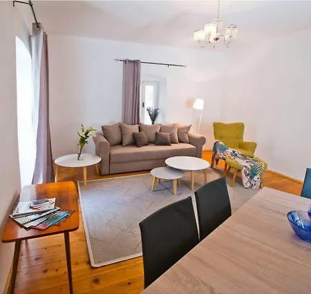 Apartman Peristil Loft *