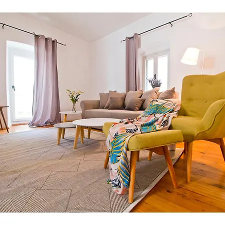 Peristil Loft Apartman
