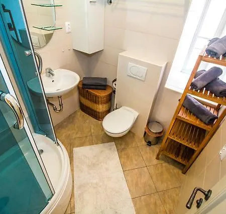 Peristil Loft Apartman *