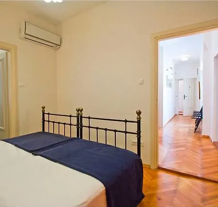 Peristil Loft *